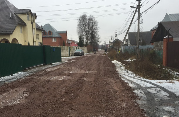 Ремонт дороги в поселке Свердлова
